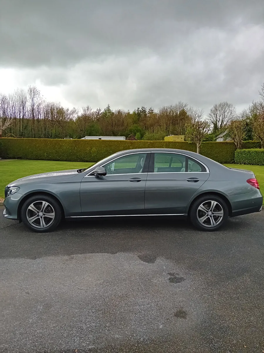Mercedes-Benz E-Class 2017 - Image 3