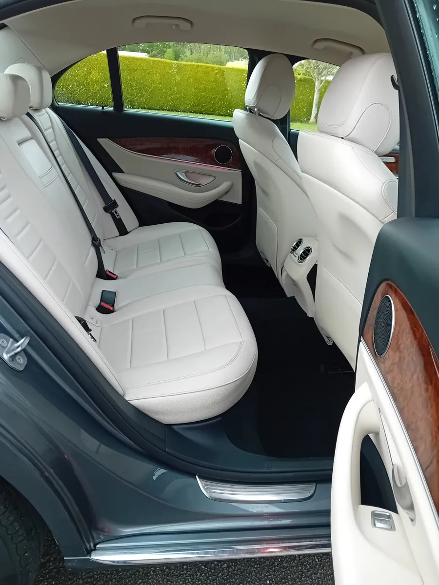 Mercedes-Benz E-Class 2017 - Image 4