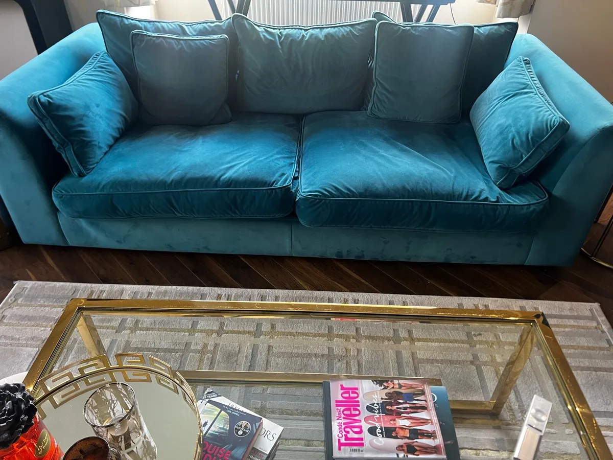 Couch - Image 1