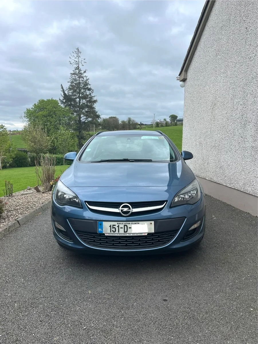 2015 Opel Astra 1.6 Estate - Image 1