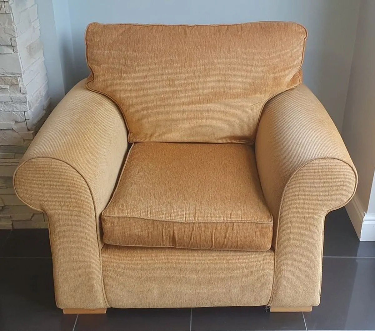 Three Piece Sofa Set. Price Reduced From 400. Need Gone Asap. - Image 2