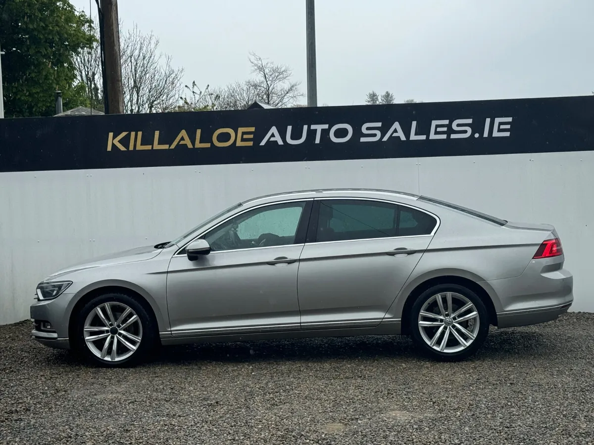 2015 Volkswagen Passat 2.0D Highline Auto DSG - Image 4