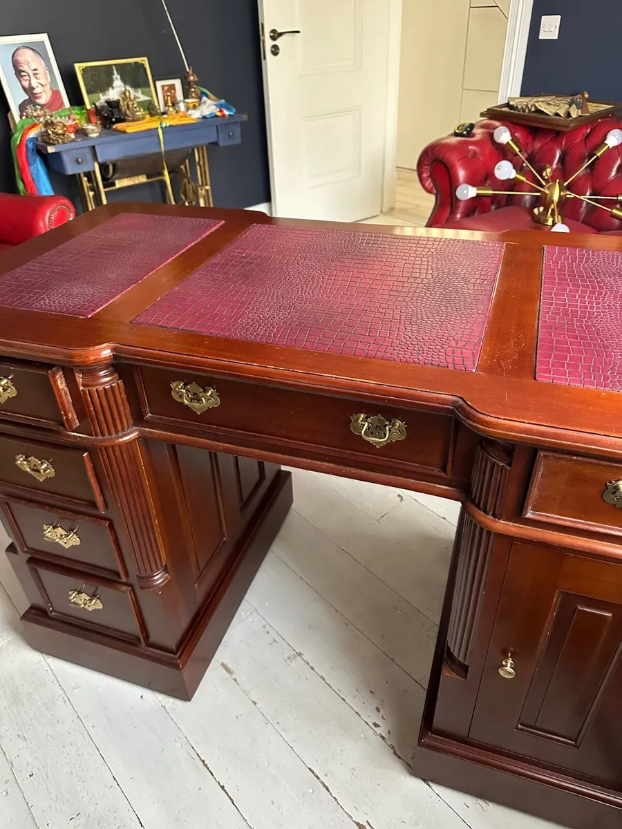 Mahogany table - Image 2