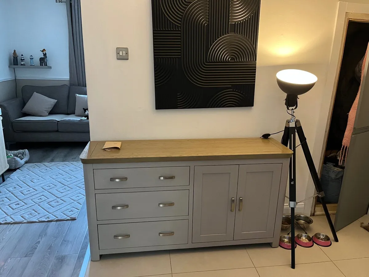 Cabinet unit - Image 1