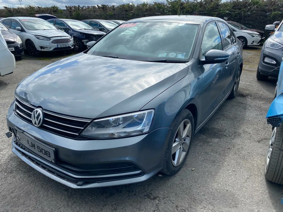 VW Jetta Tdi 2017 frontal damage - Image 3
