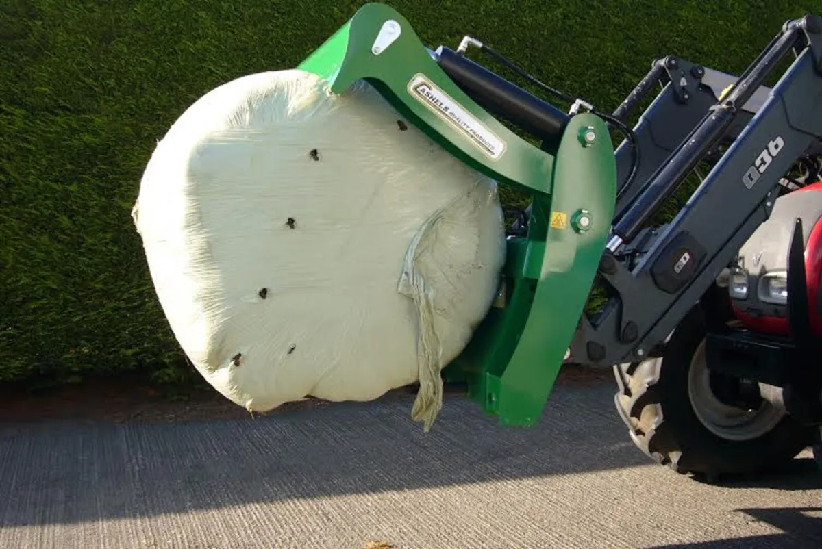 Cashel Front Loader Bale Splitter / Bale Sheer - Image 2