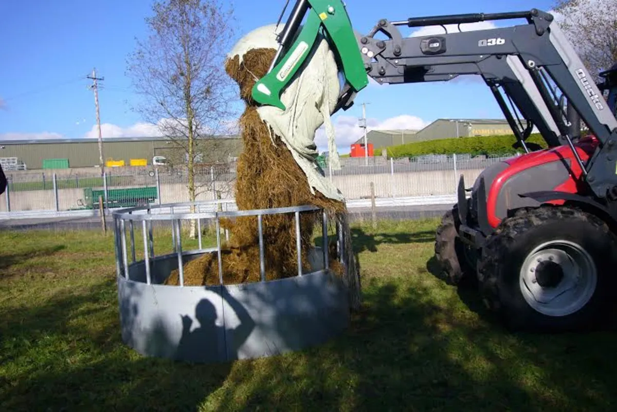 Cashel Front Loader Bale Splitter / Bale Sheer - Image 3