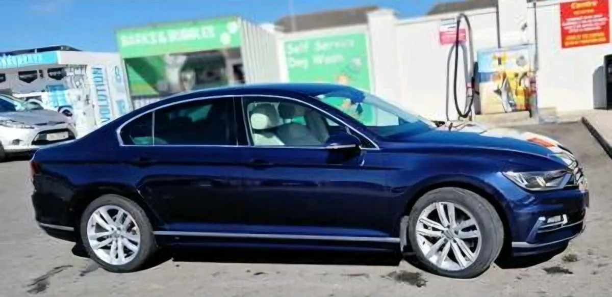Car - Image 4