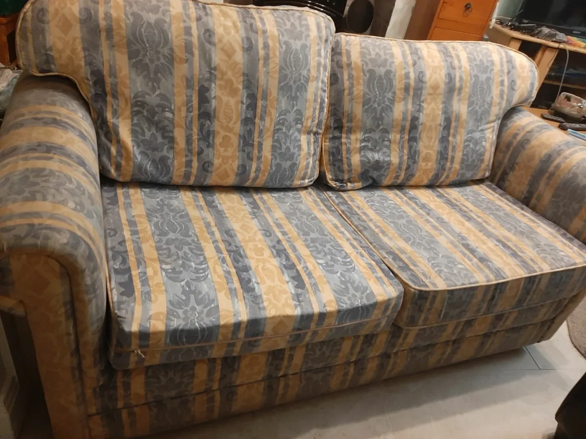 2 seater sofabed - Image 2