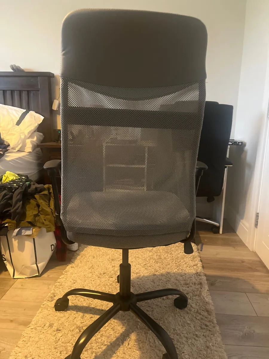 Office chair - Image 2