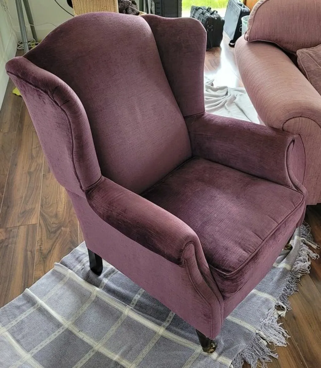 3-piece Suite - Image 3