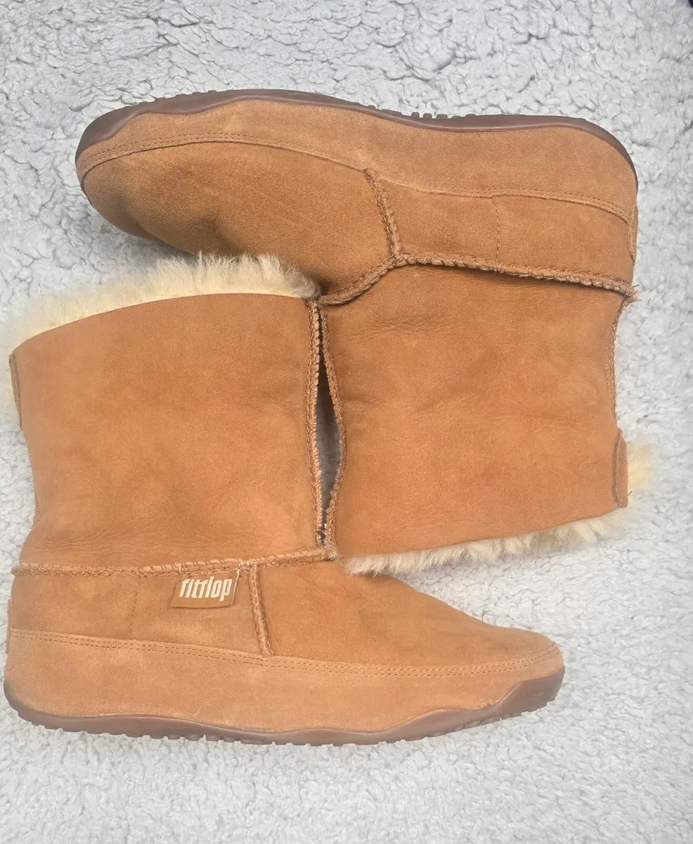 Fitflop Mukluk Shorty Shearling Boots Tan - Image 1