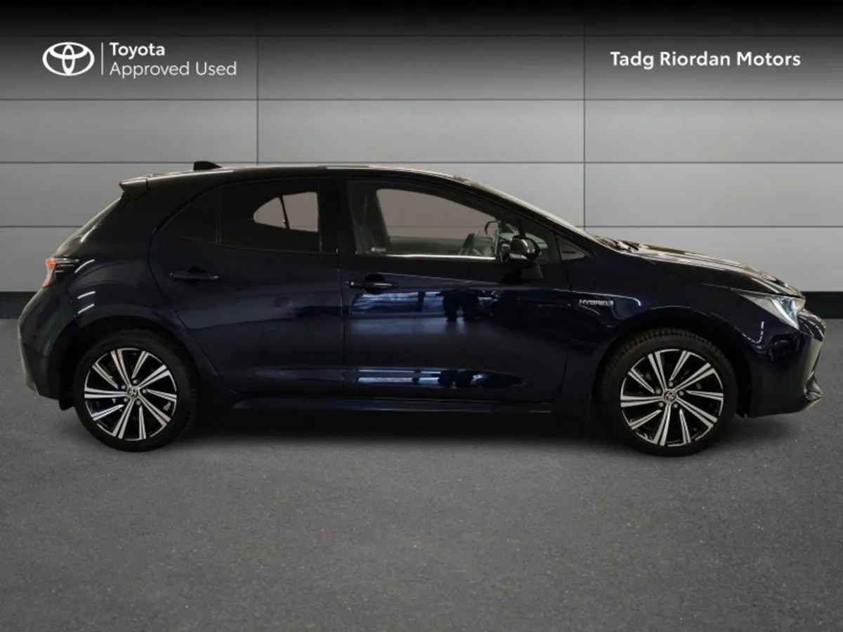 Toyota Corolla Hybrid Luna Sport HB 4DR - Image 3