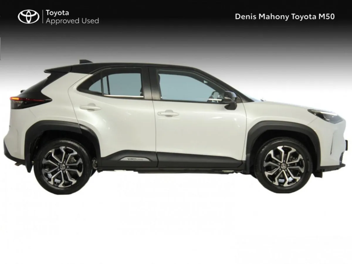 Toyota Yaris Cross Luna Sport Auto - Image 3