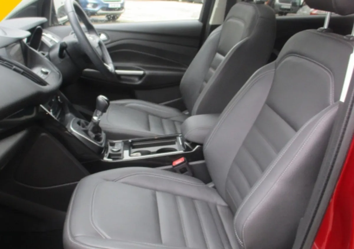 Ford Kuga 2018 - Image 2