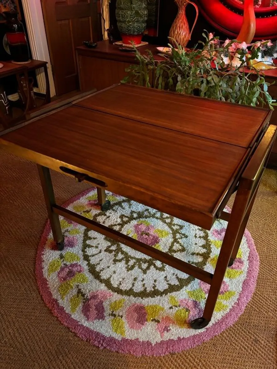 Mid century Metamorphic drinks/serving trolley - Image 3