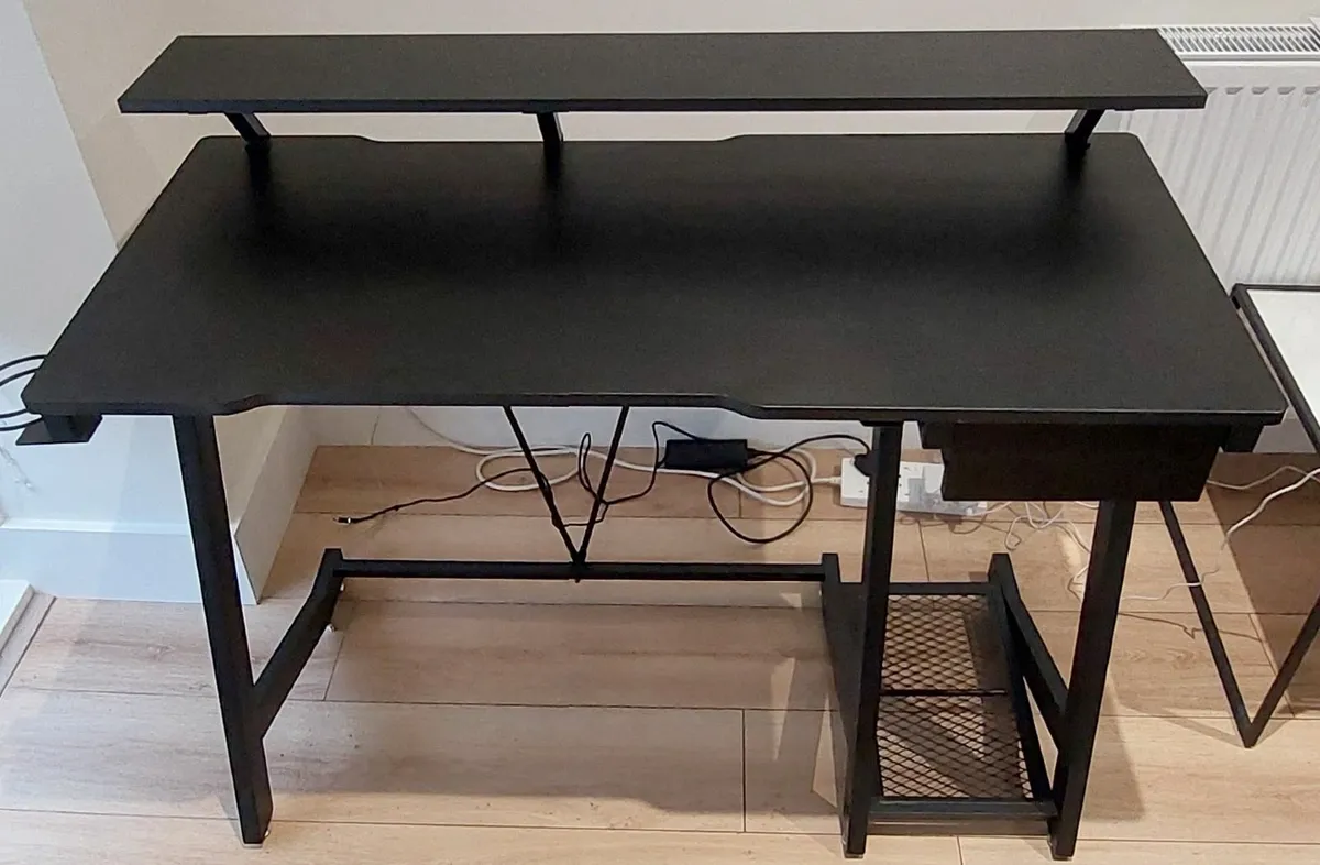 TREETALK Gaming/Home Office Desk - Image 1