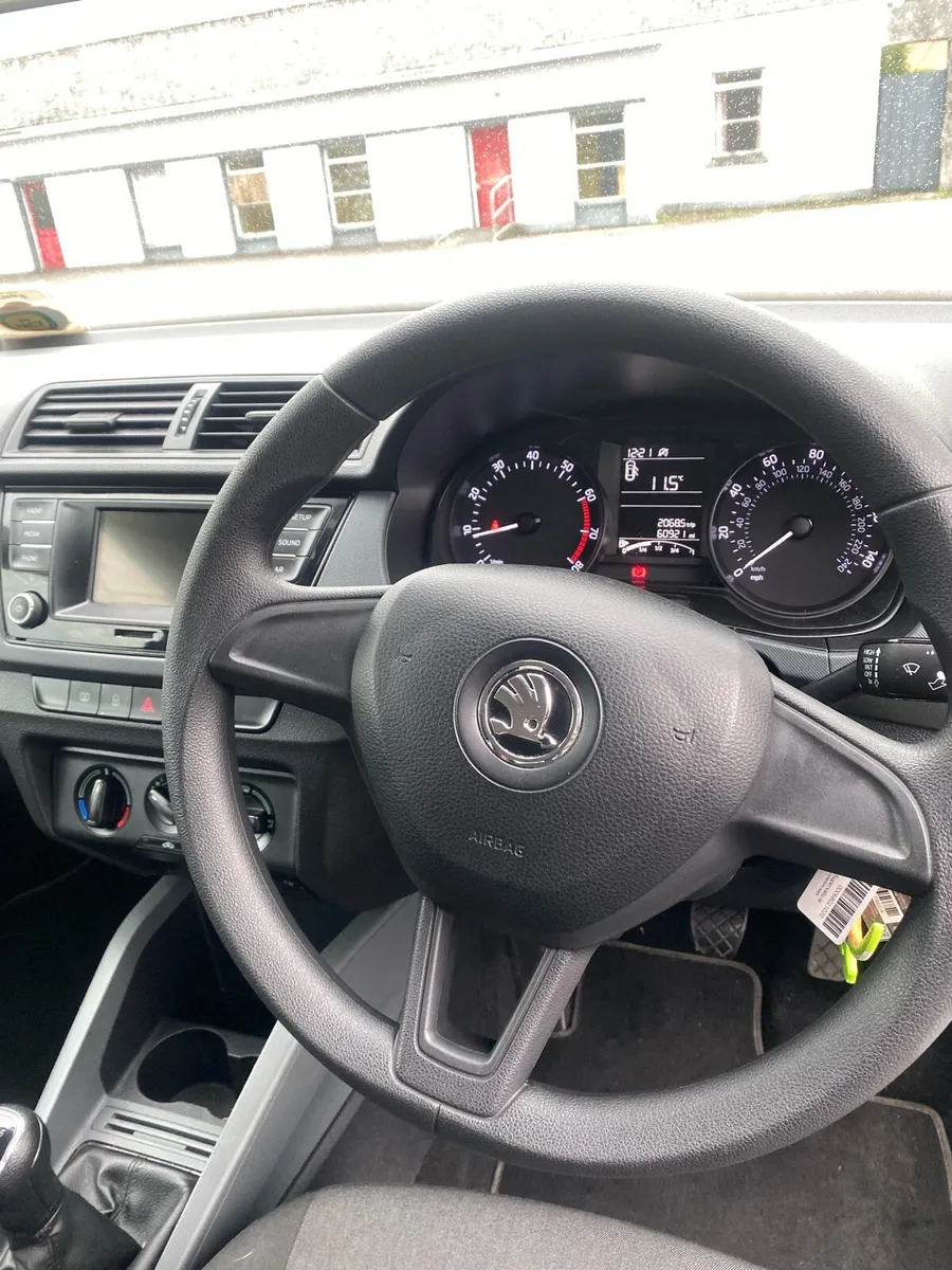 Skoda Fabia 2016 - Image 4