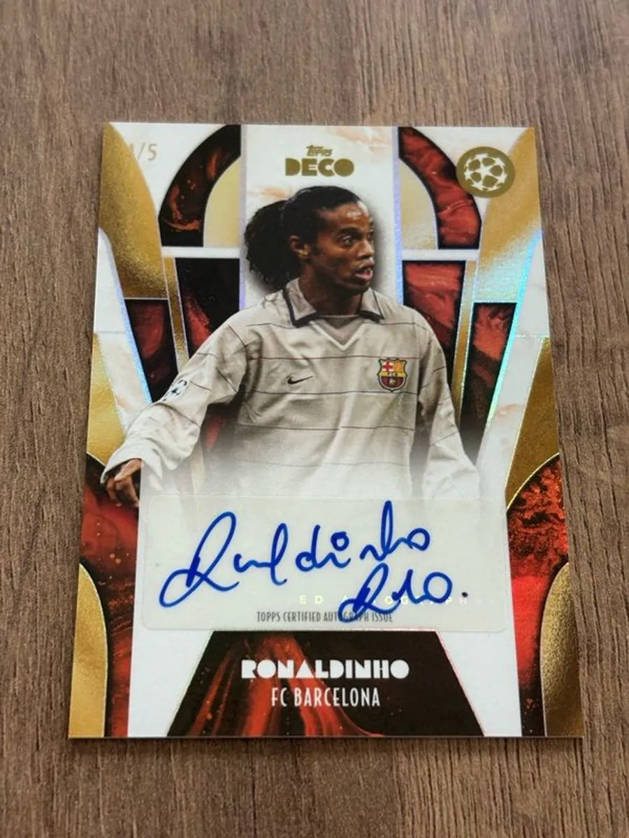 Topps Deco RONALDINHO AUTO 4/5 Super Short Print Barcelona - Image 1
