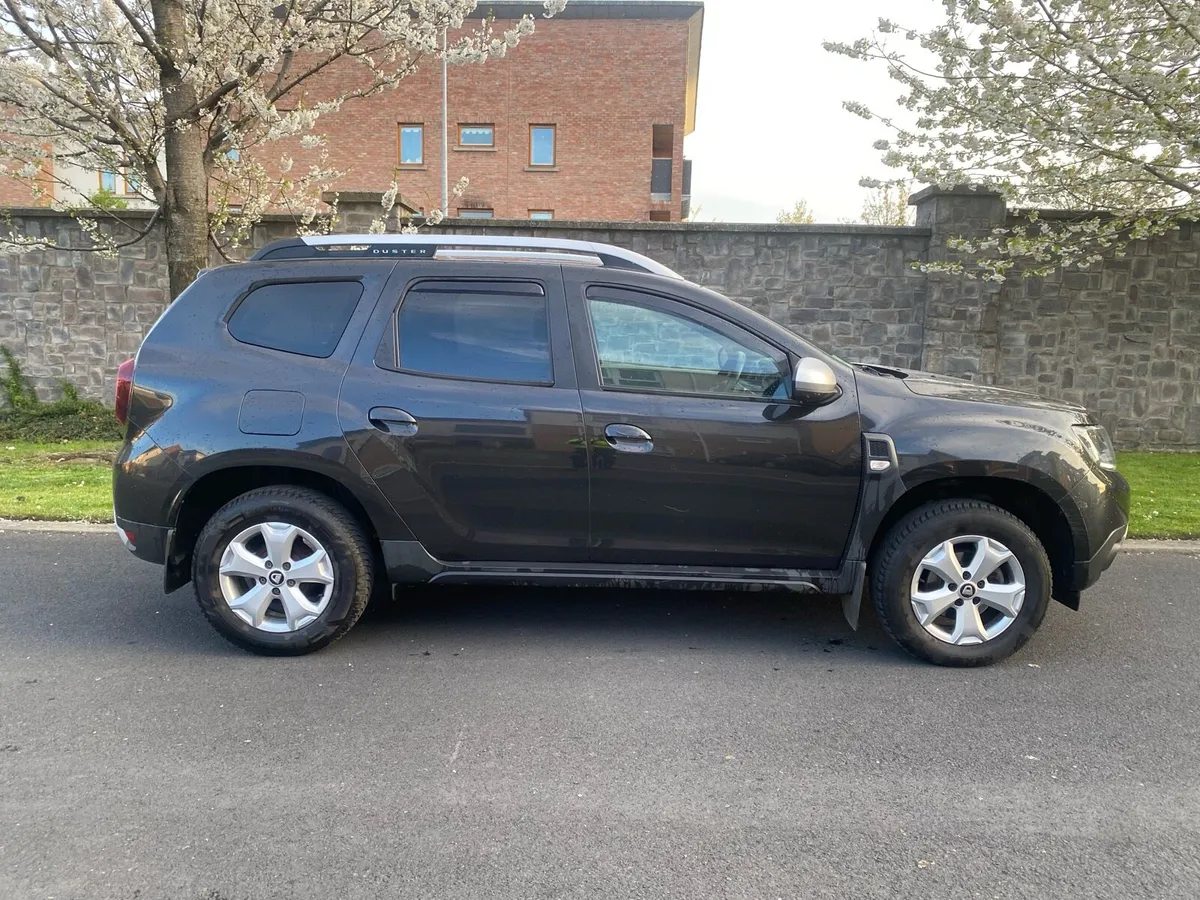 Dacia Duster 1.5 DCI low kms - Image 2