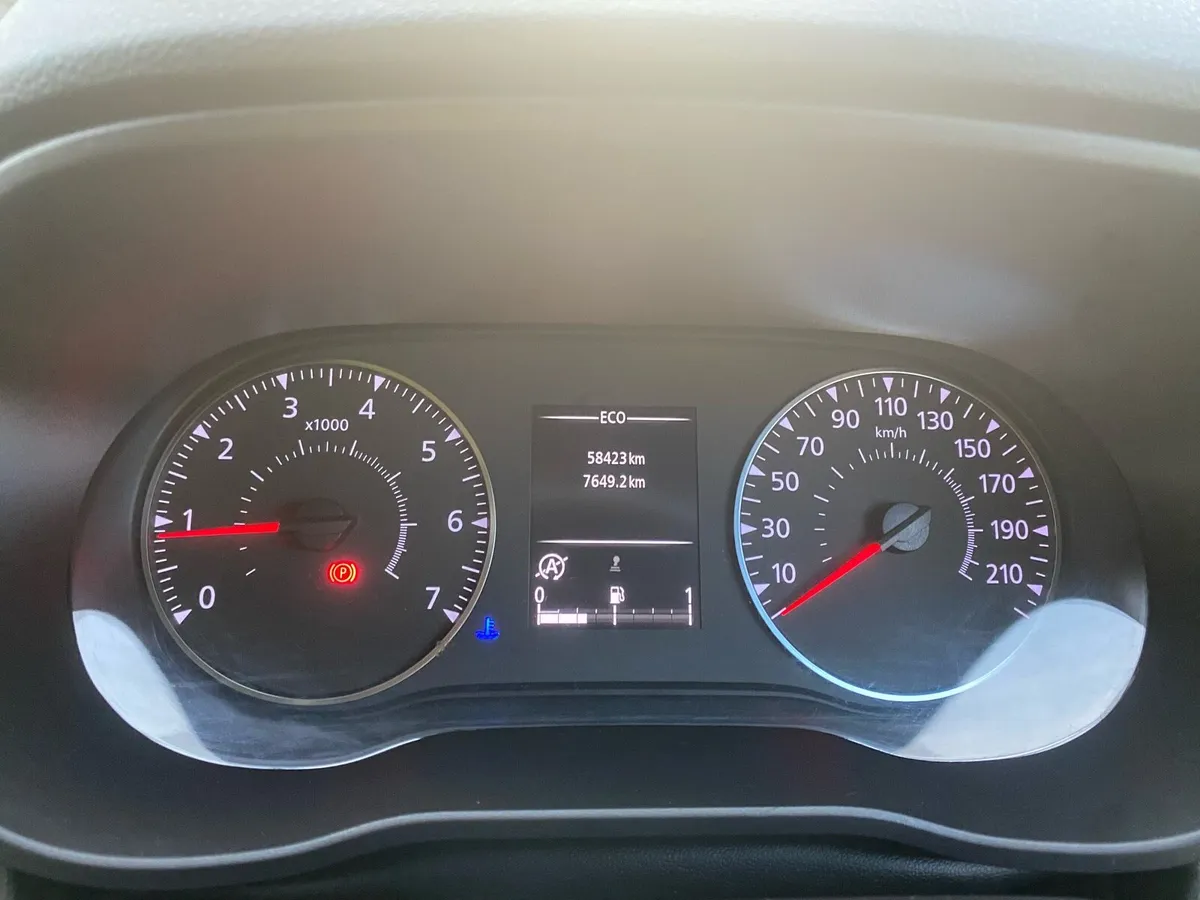 Dacia Duster 1.5 DCI low kms - Image 3