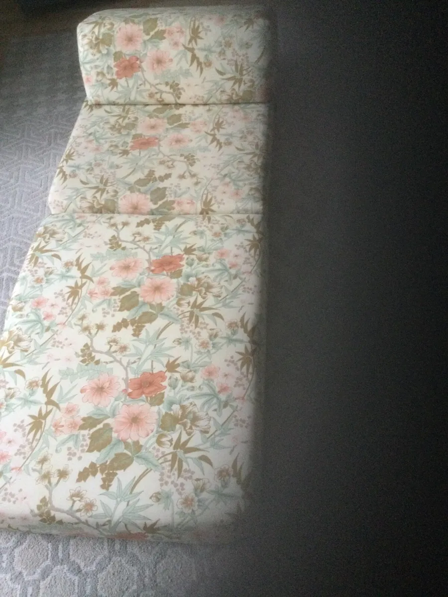 Bed - Image 3