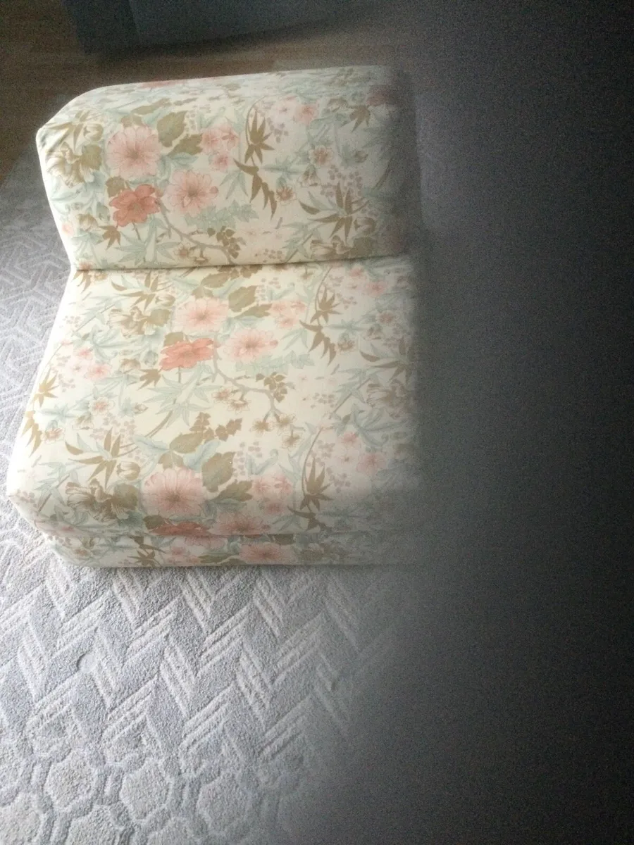 Bed - Image 1