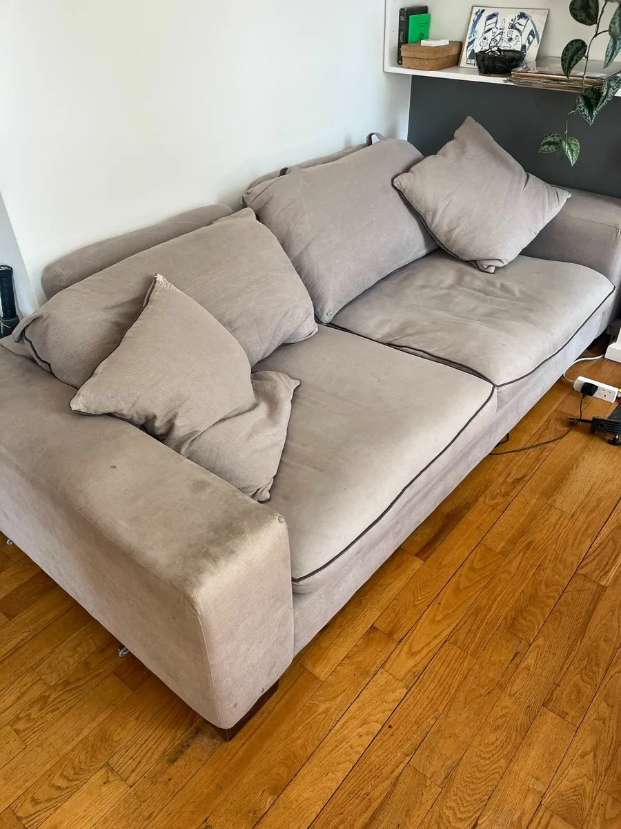 *Free* Large Grey Couch - Image 3