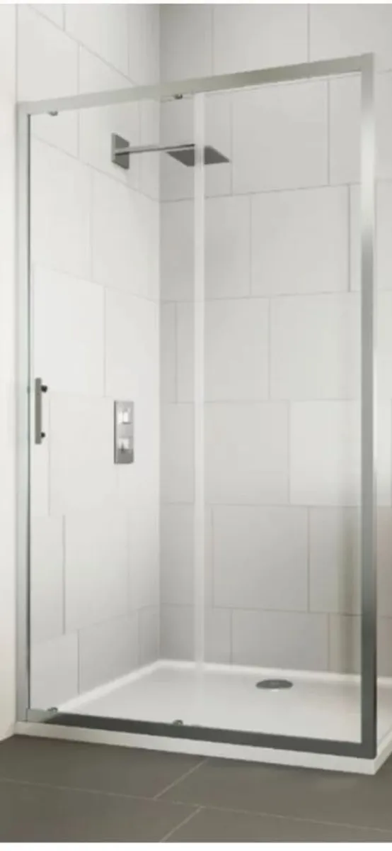 Sliding shower door