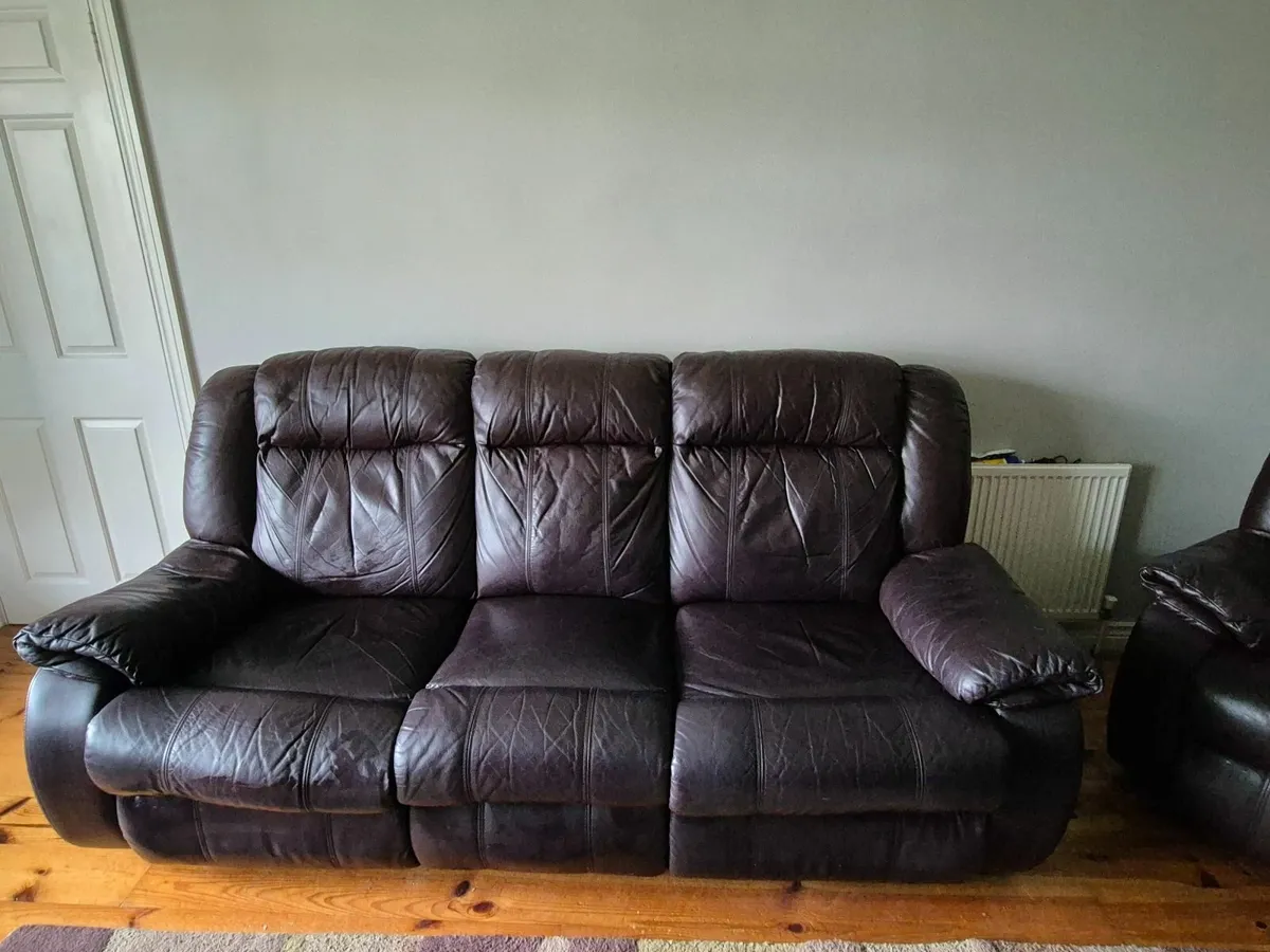 3 seater and 2 one seater sofas - Image 4