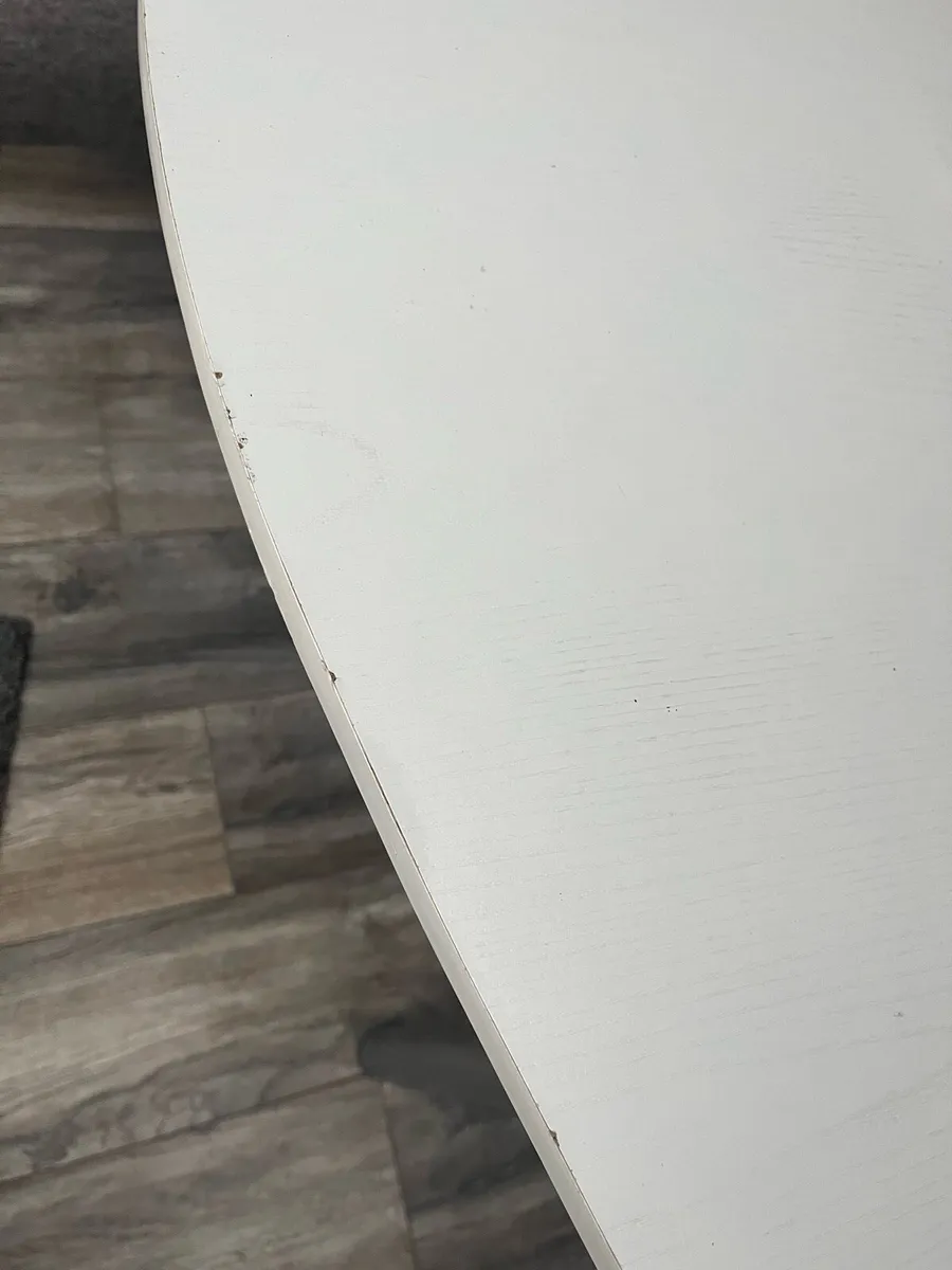 White kitchen dining table - Image 3