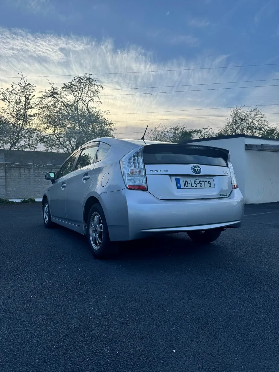 Toyota Prius 2010 - Image 3