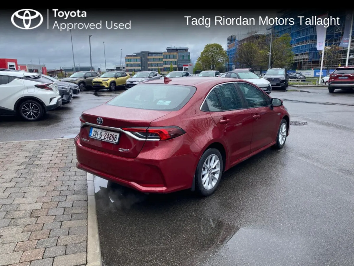 Toyota Corolla HYBRID LUNA SAL - Image 2