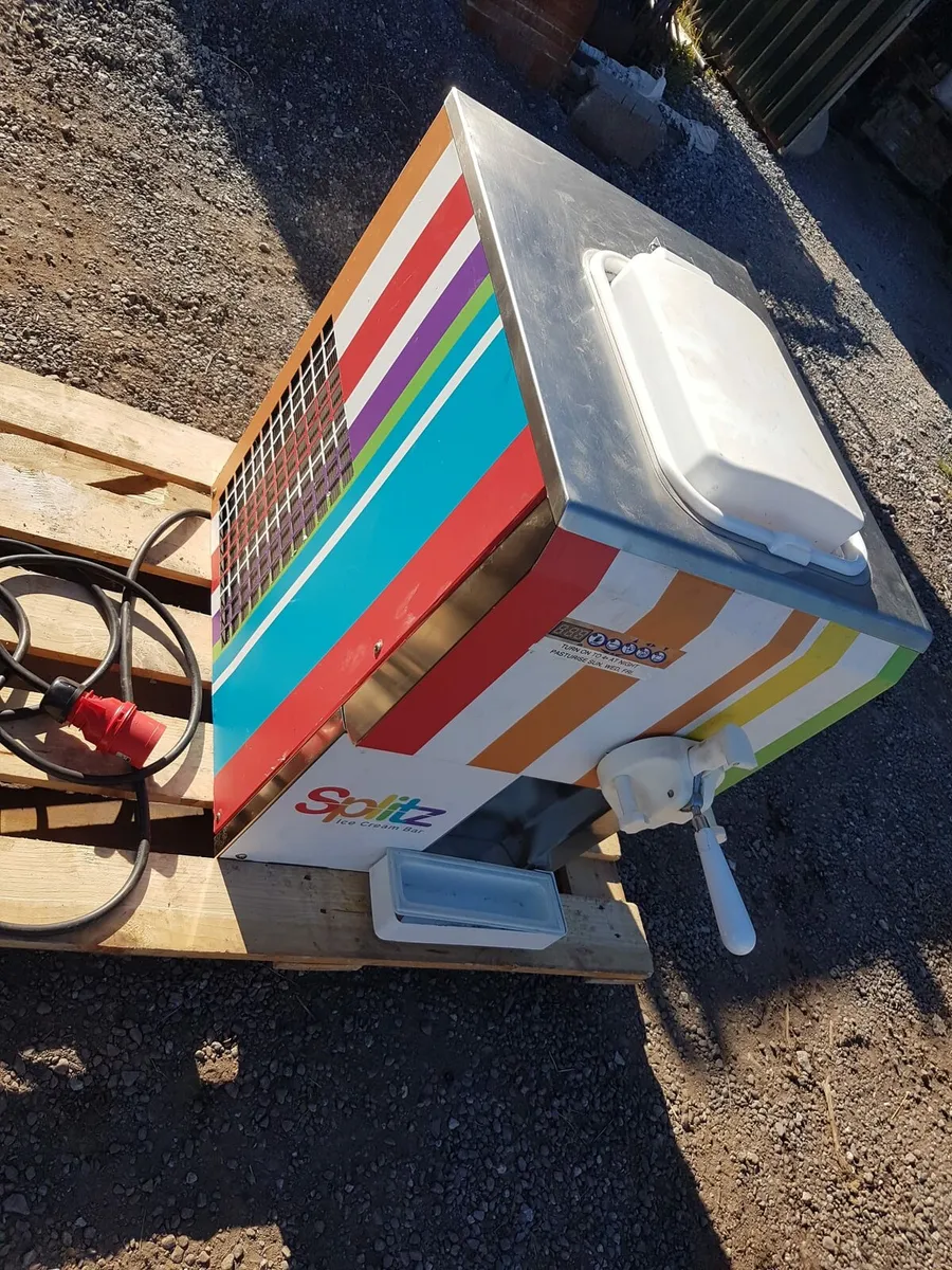 Ice cream machine  tree  phase - Image 4