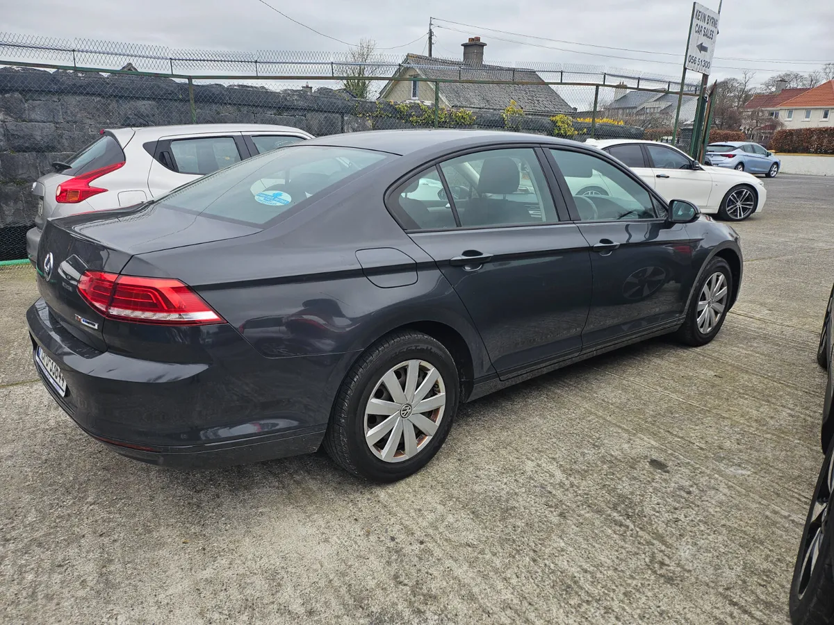 Volkswagen Passat 2015 - Image 3
