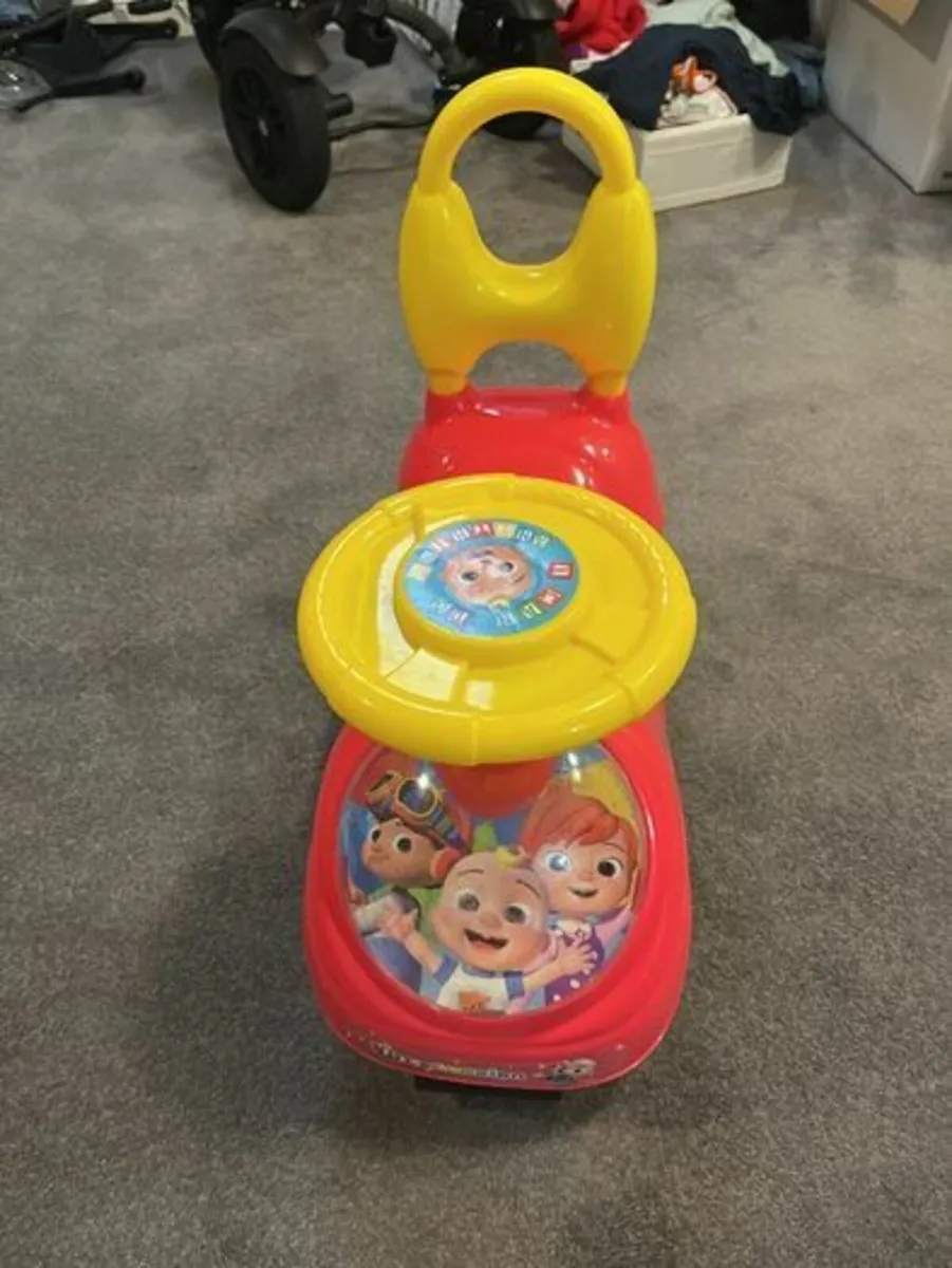 Cocomelon rideon car - Image 2