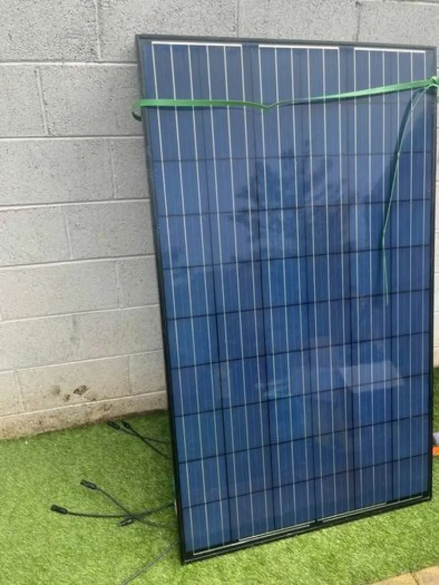 2.3KW Goodwe Inverter, Six 260W Bisol PV Panels - Image 2