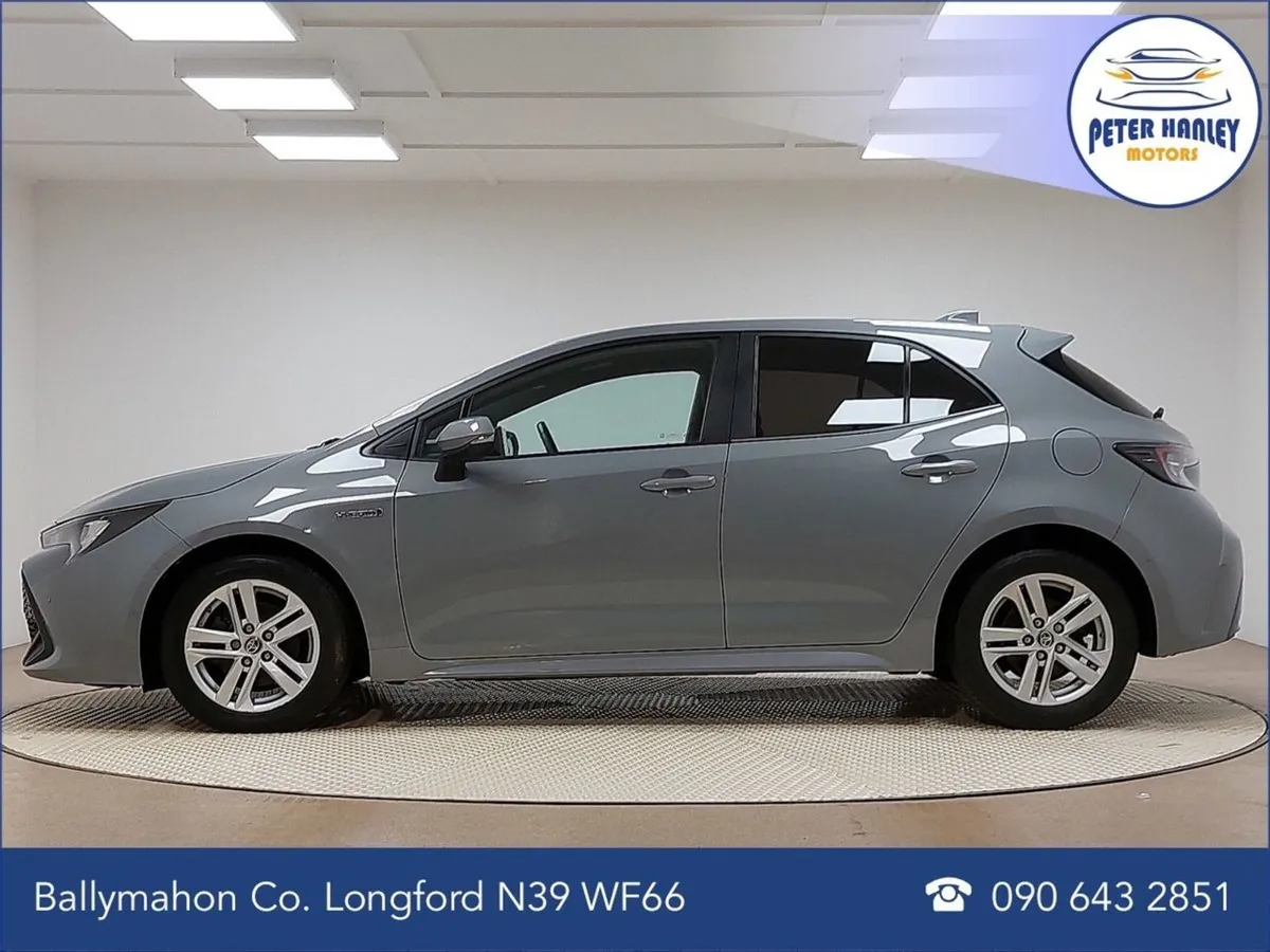 Toyota Corolla 1.8 Litre Petrol Hybrid - Image 4