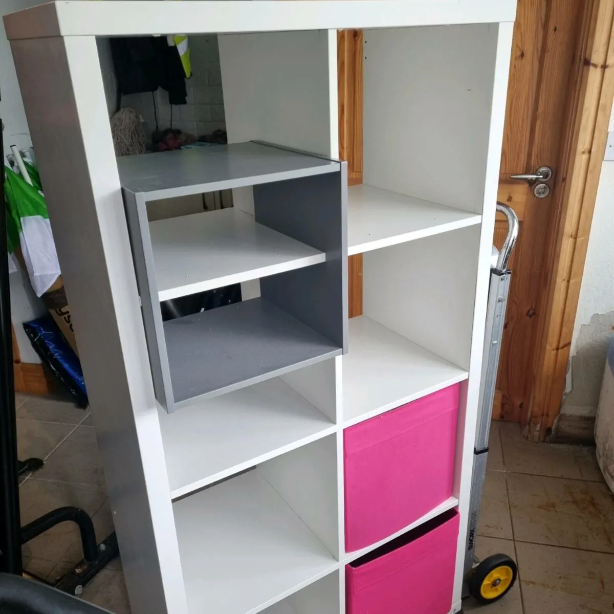Storage unit - Image 1