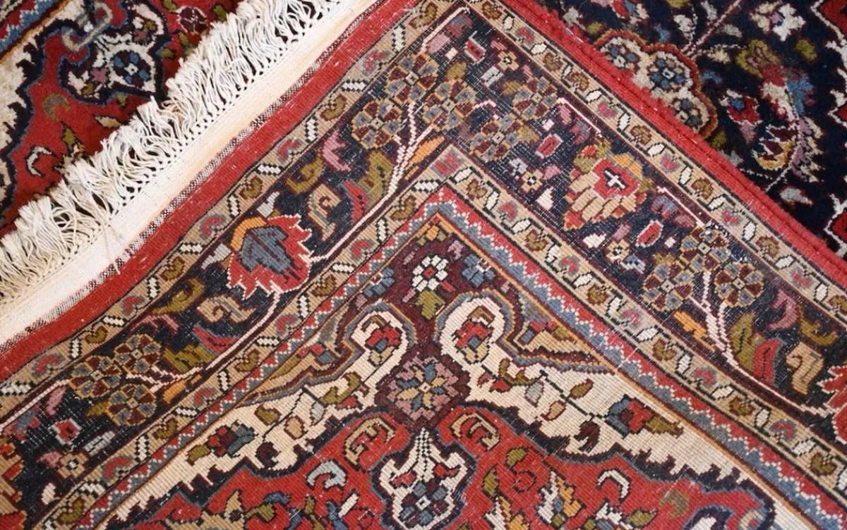 Hand knotted Keshan wool rug - Image 4
