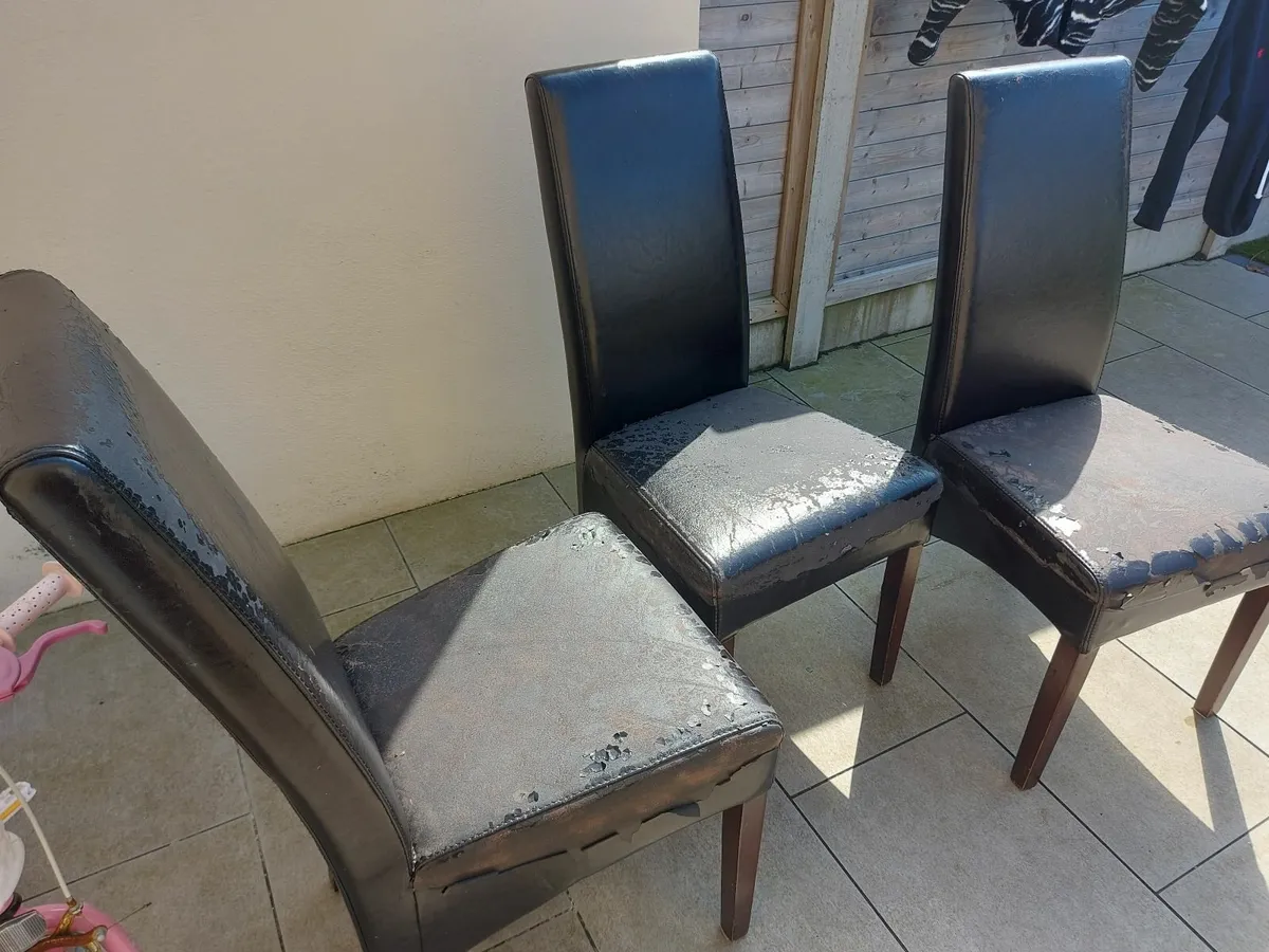 FREE TO TAKE  AWAY 6 Kitchen Chairs - Image 1