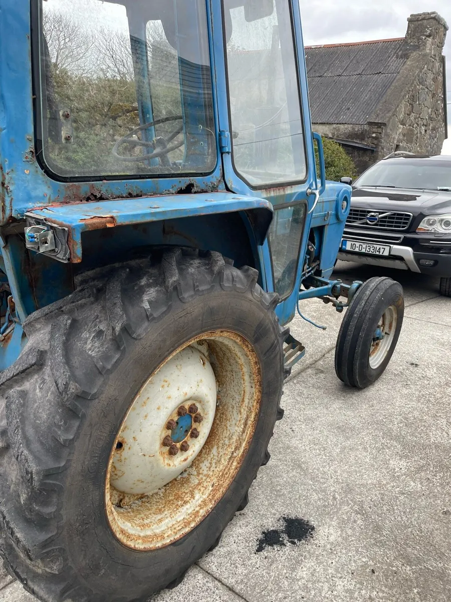 Ford 3600 - Image 2