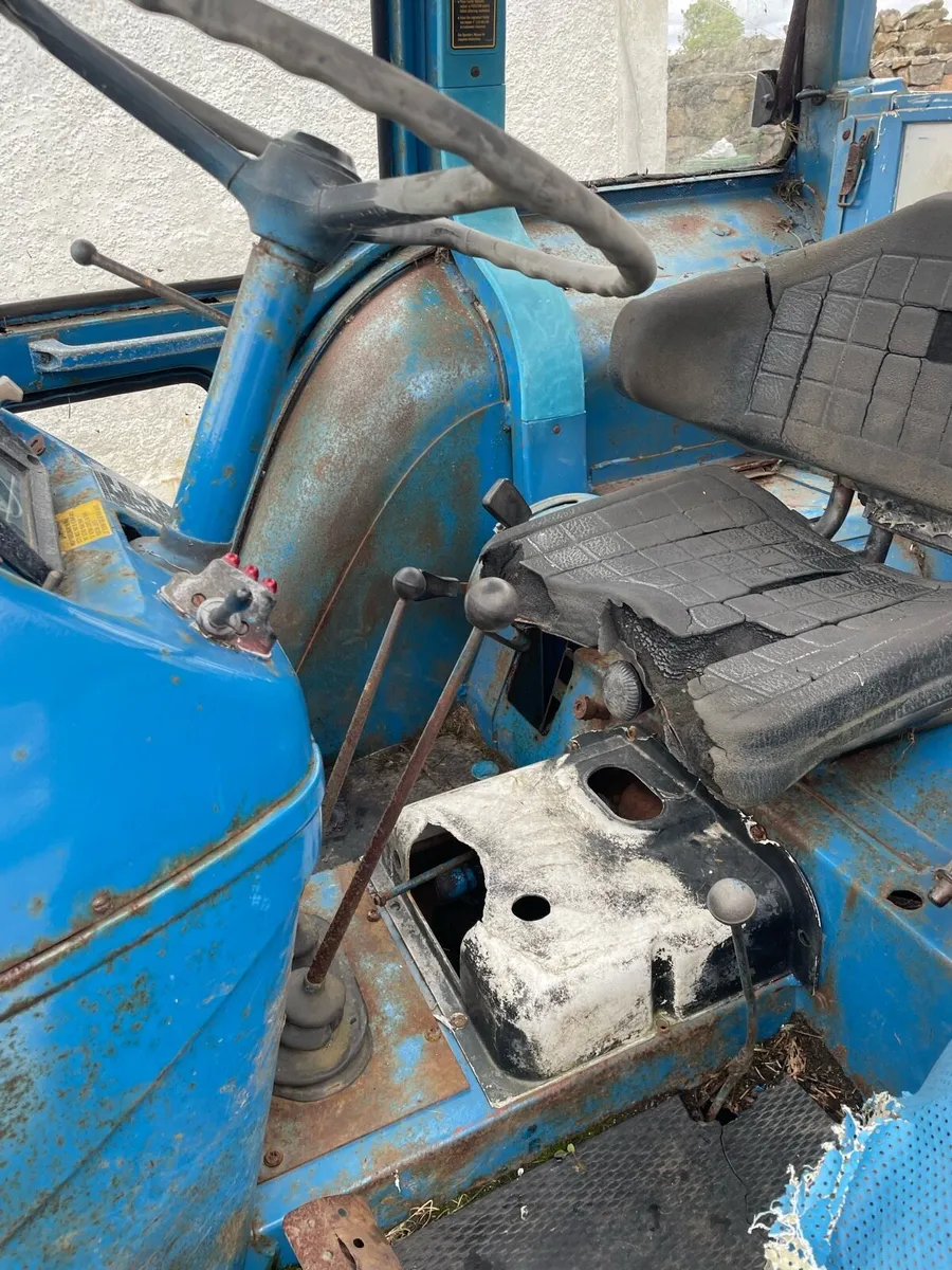 Ford 3600 - Image 4