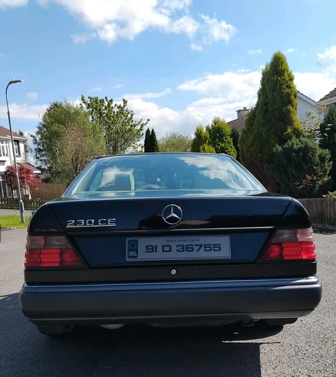 Mercedes 230ce coupe. - Image 4