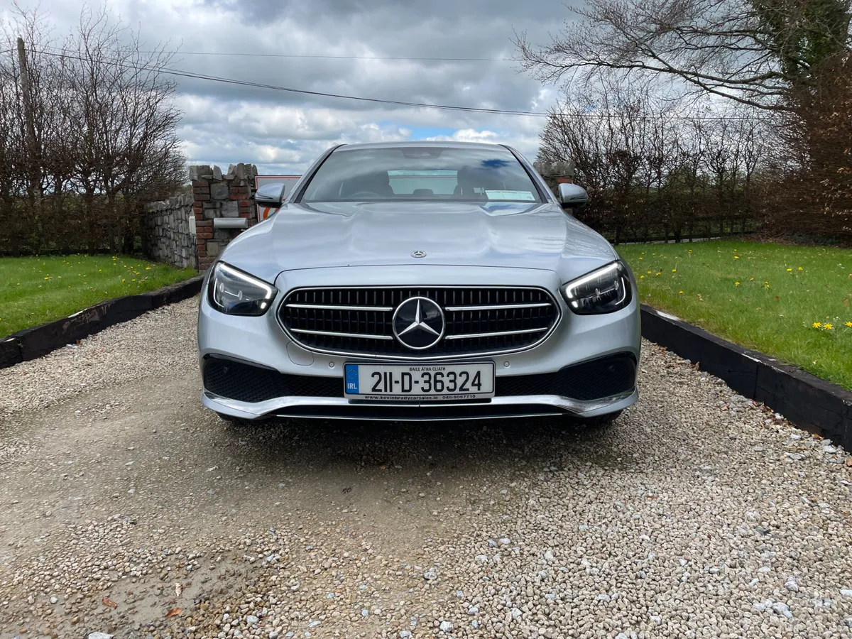 MERCEDES-BENZ E220 D ELEGANCE/SPORT 2.0 LITRE A/T - Image 2