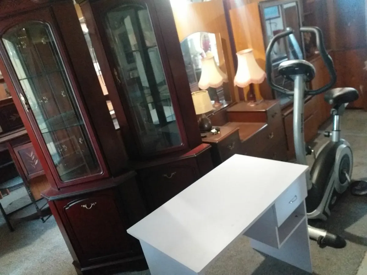 Lots of mixed furniture, to view, tel 086-8109995 - Image 2