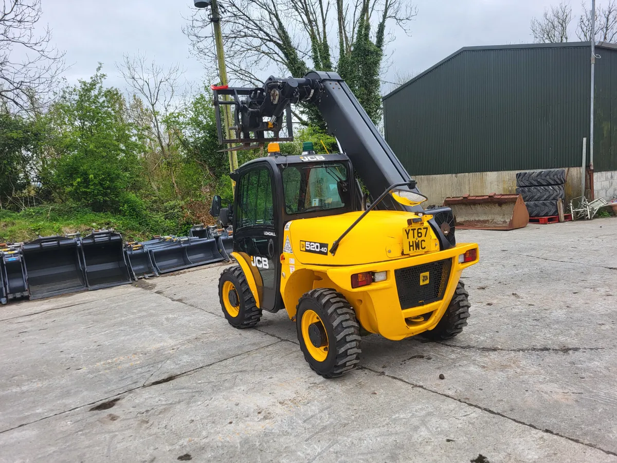 JCB  520  40   (2017)   LOW HOURS - Image 3