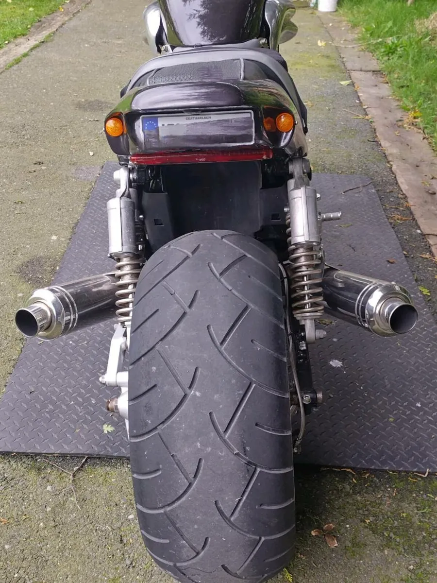 Custom Yamaha VMax 00 - Image 1