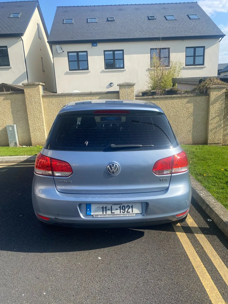 2011 Volkswagen Golf 1.6L TDI - Image 4