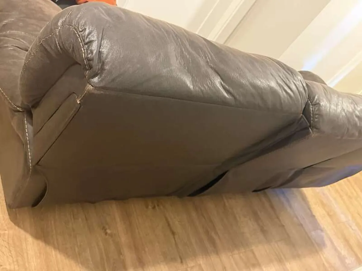 Sofa - Image 3